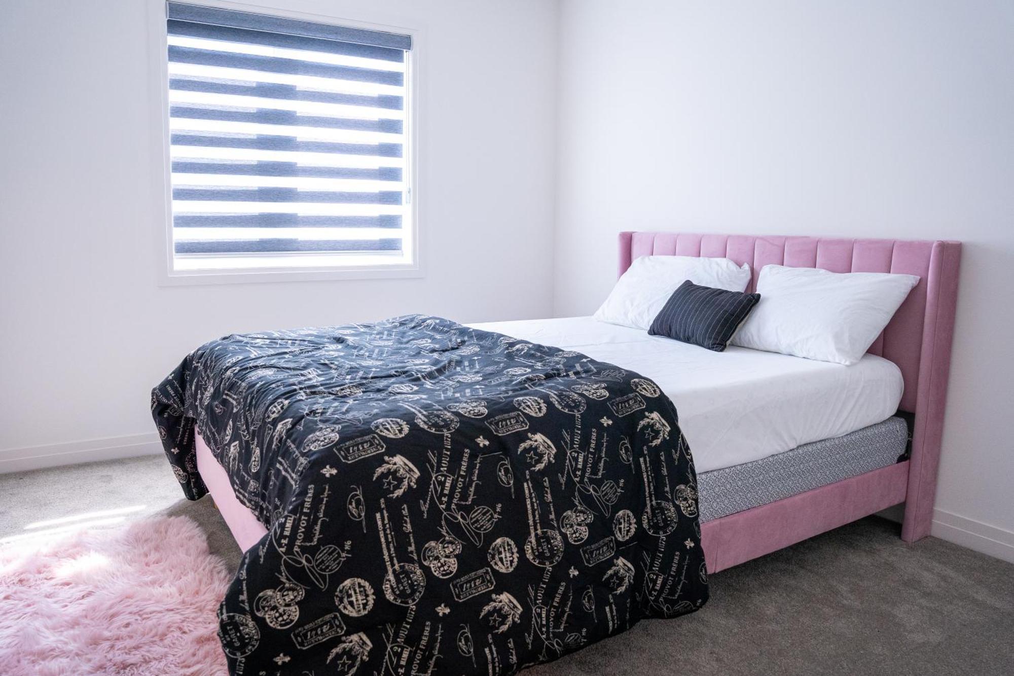 Modern 4Br House In Barrie! Villa Luaran gambar